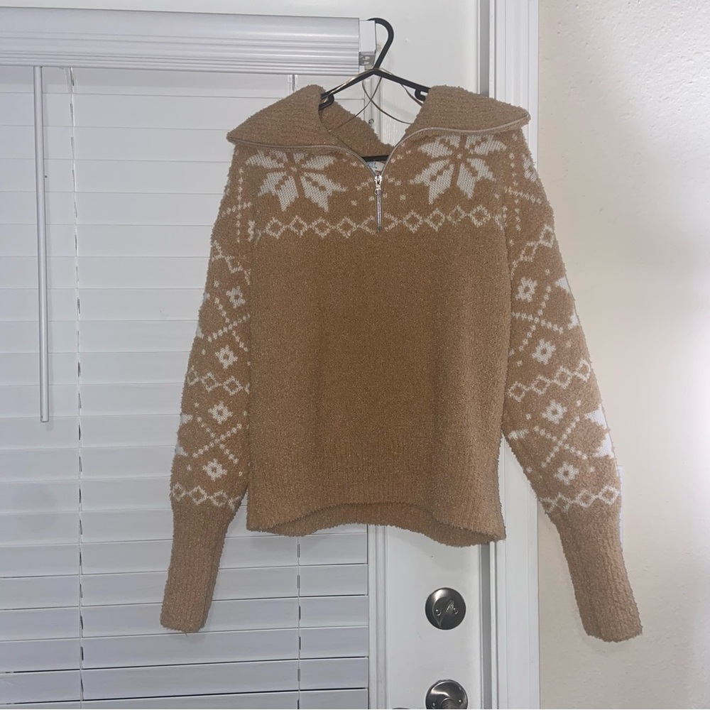 Time & Tru Sweater- Medium
